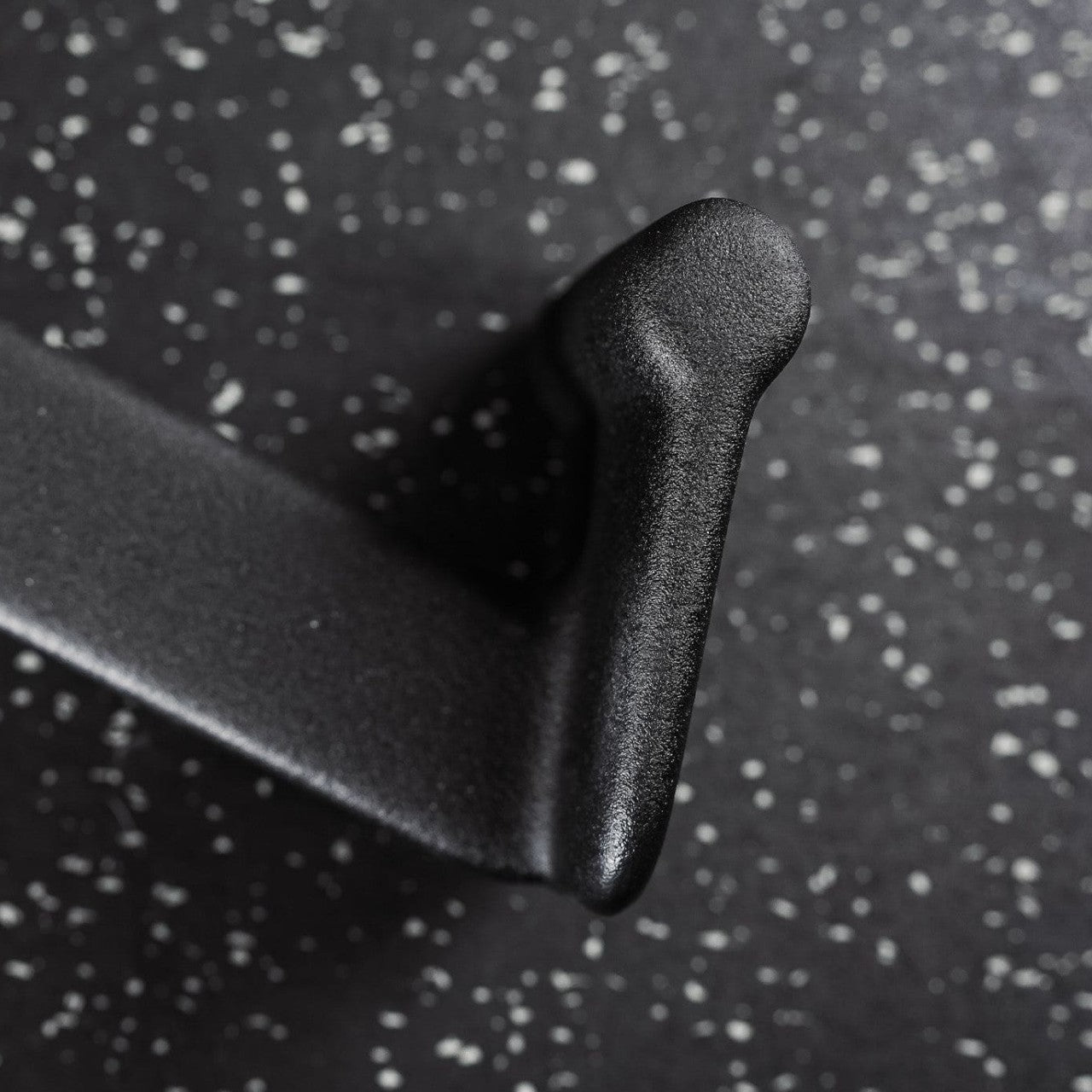 Best Cable Attachments For Gym – V-Bar, D-Handle, Tricep Rope