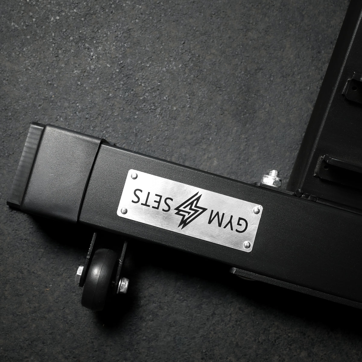 GymSets Commercial Curved Weight Bench