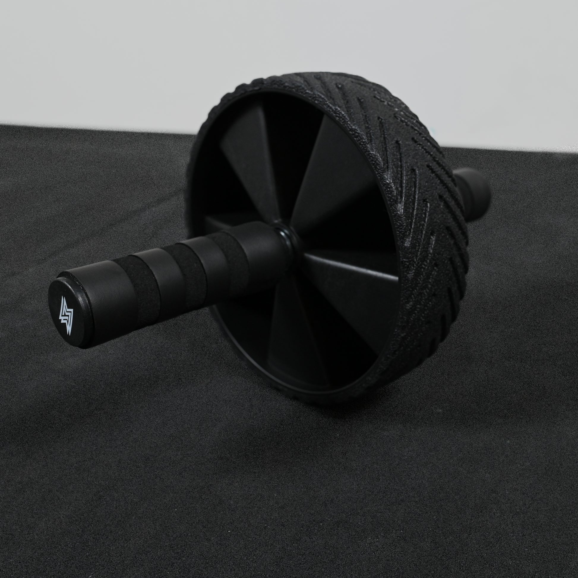 GymSets Double Wheel Ab Roller With Knee Support Mat