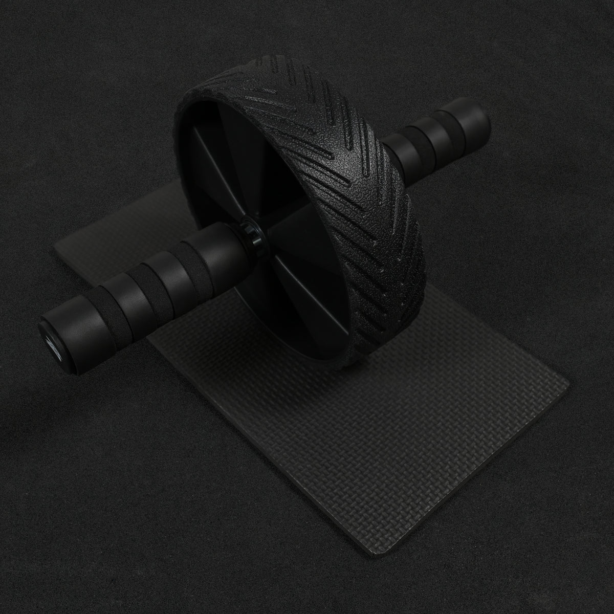 GymSets Double Wheel Ab Roller With Knee Support Mat